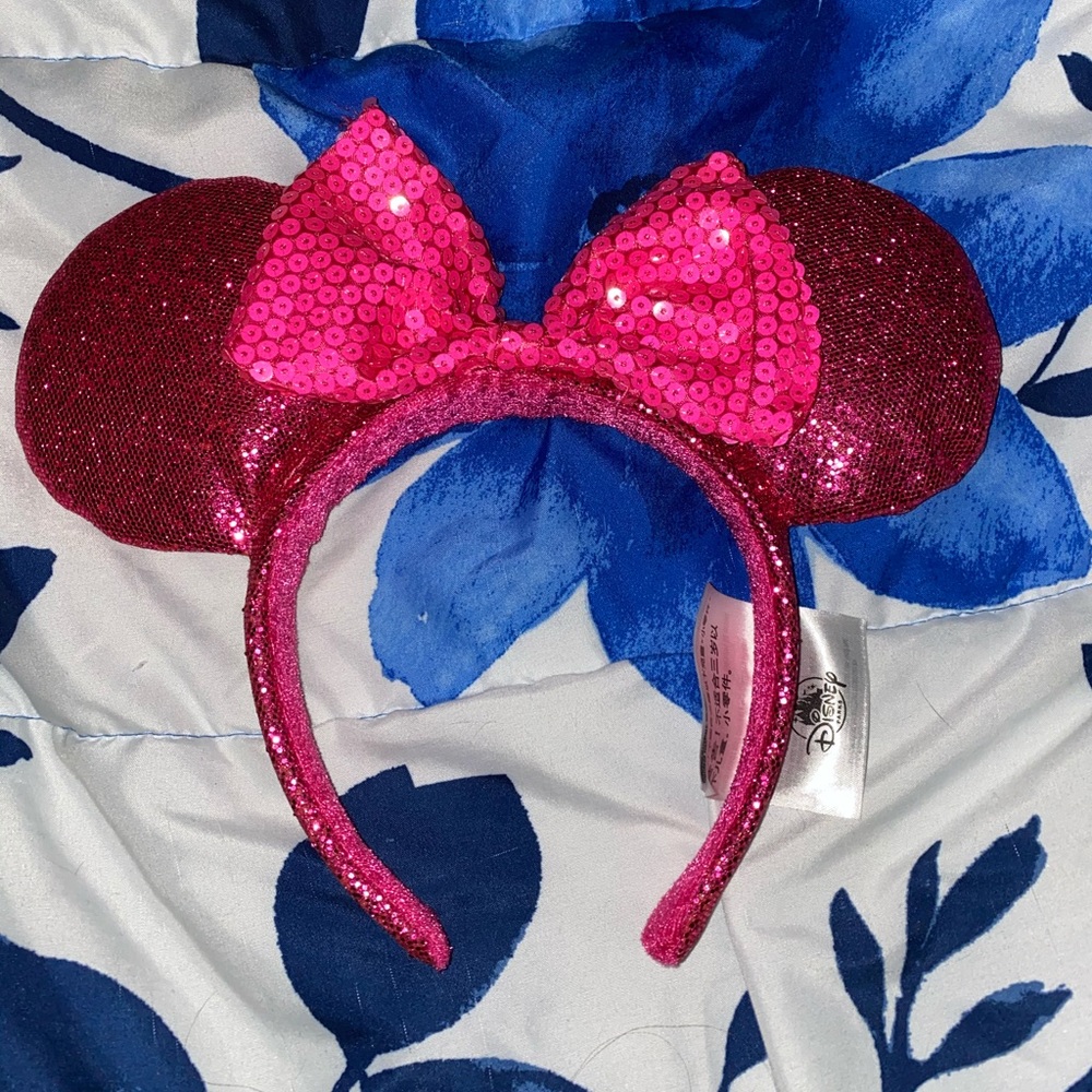 HOT PINK MINNIE MOUSE EARS